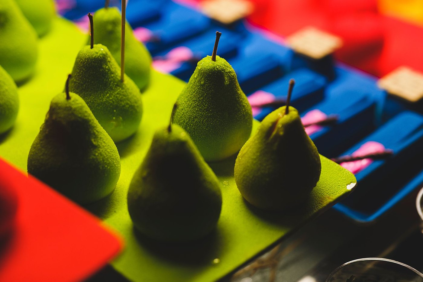 Green silicone moulds with cast pieces